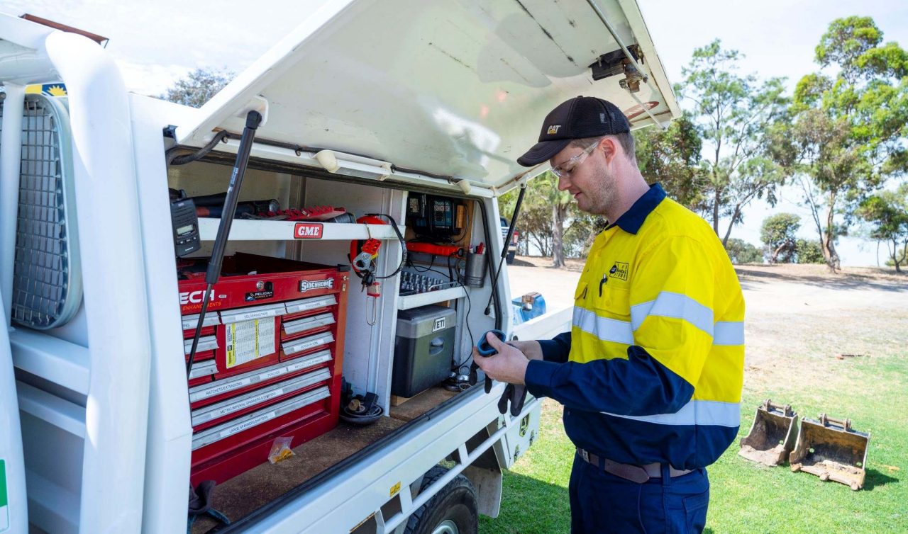 Cavpower Cat Rental Technician