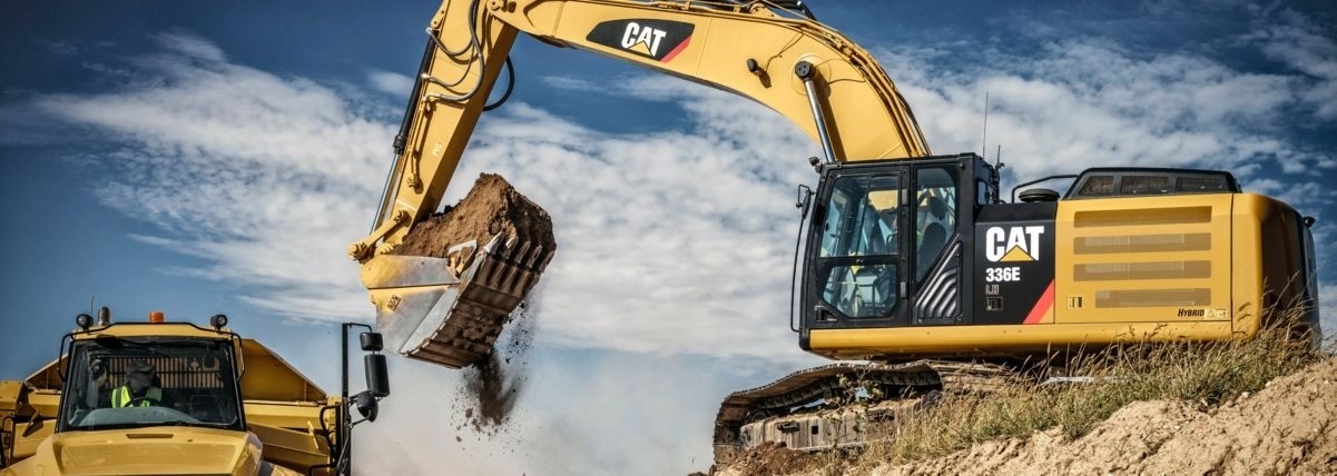 Εκσκαφέας Caterpillar 336E της Eltrak εκτελεί χωματουργικές εργασίες σε εργοτάξιο.