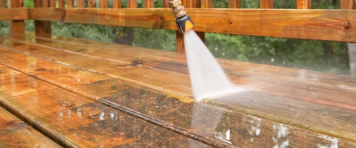 Hire a Pressure Washer vs. DIY